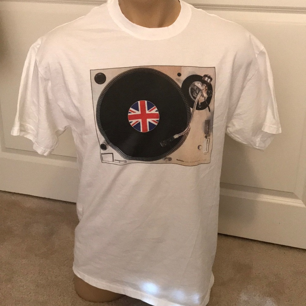 Graphic Tee - New